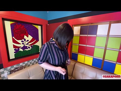 ❤️ Японская милашка с большими сиськами мастурбирует с секс игрушками и получает оргазм. Она говорит в интервью о своем опыте ебать. Огромные сиськи и волосатая киска громко стонут. Osakaporn ❤❌ Жесткое порно на сайте mrpornogratis.ru ❌️